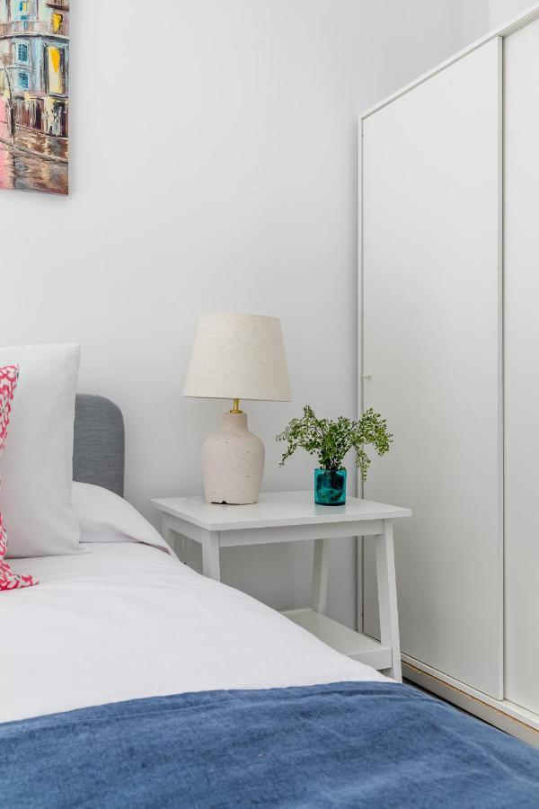 Apartamento Junto A Gran Via Madrid Exterior photo